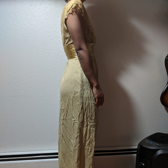 Dress - Picture 3 of 5
